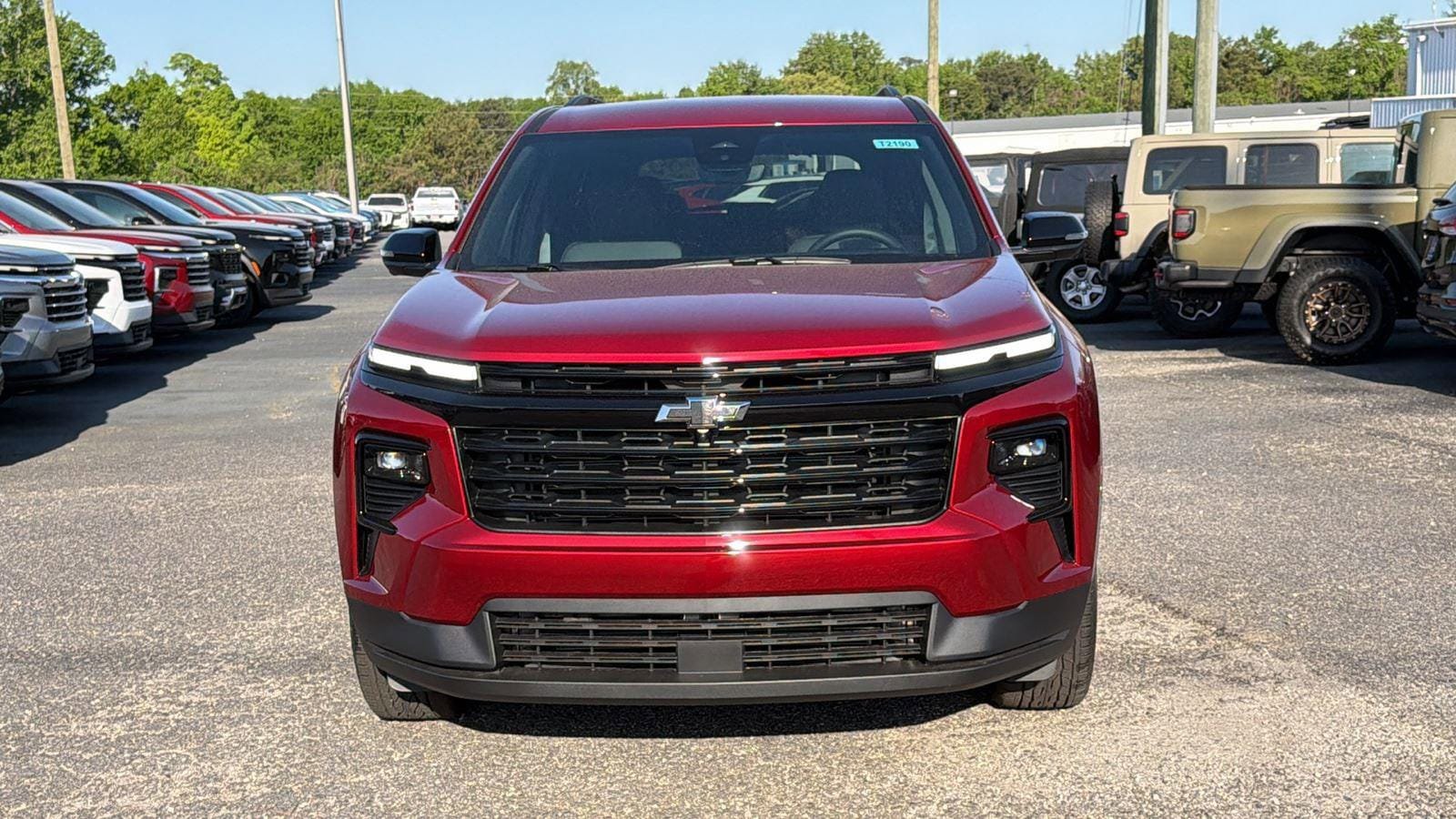 New 2026 Chevrolet Traverse LT FWD image 2