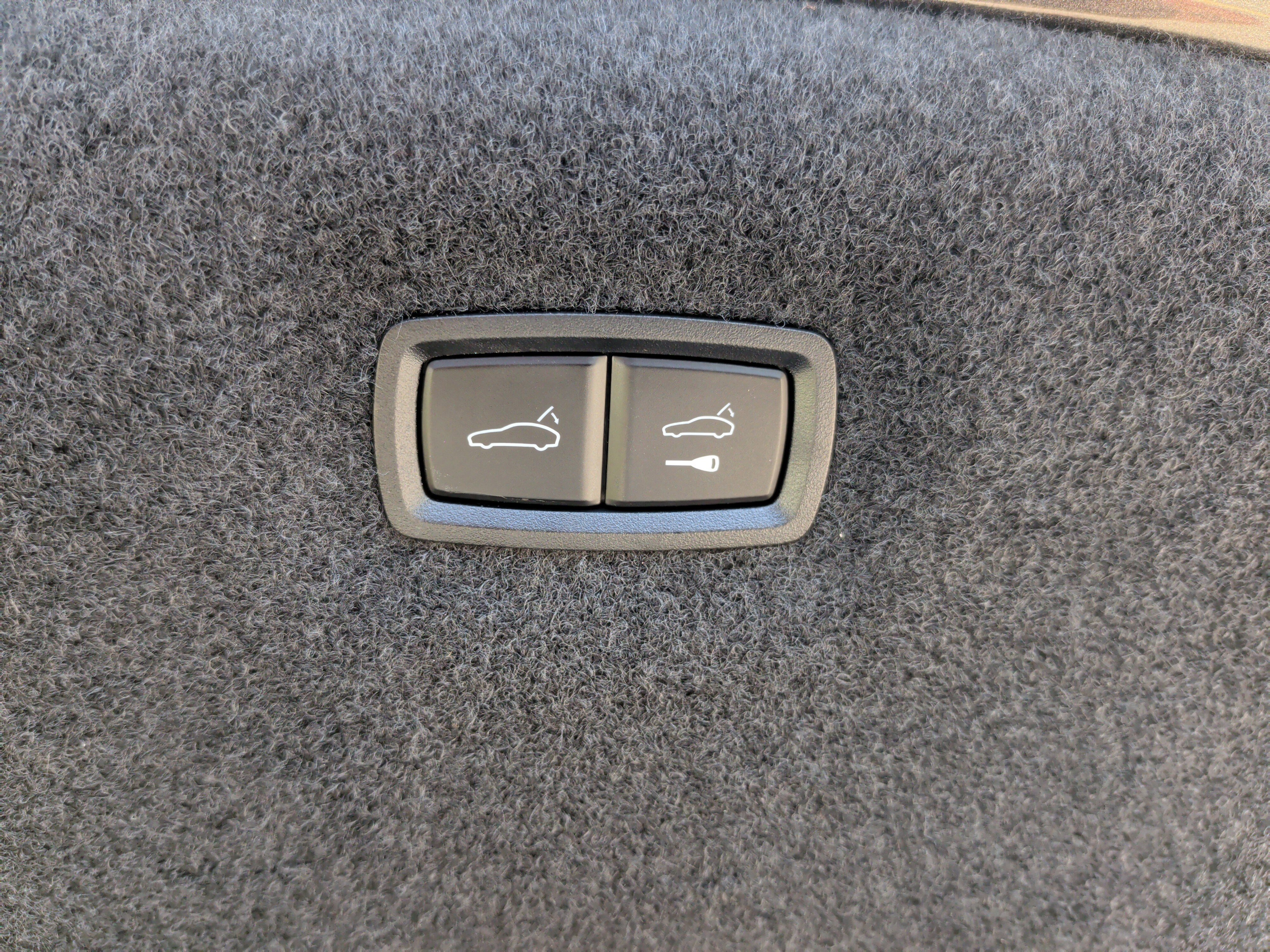 Certified 2023 Audi e-tron GT Premium Plus w/ Performance Package AWD/4WD image 35