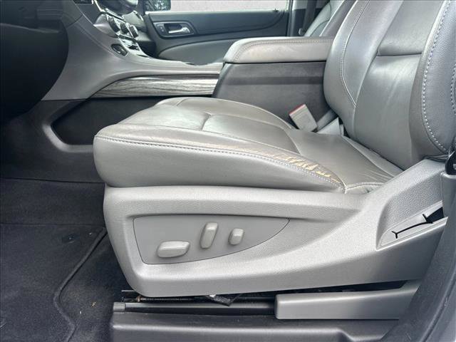 Used 2019 Chevrolet Suburban LT AWD/4WD image 17