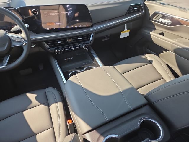 New 2025 Chevrolet Suburban Z71 w/ Z71 Off-Road Package image 10