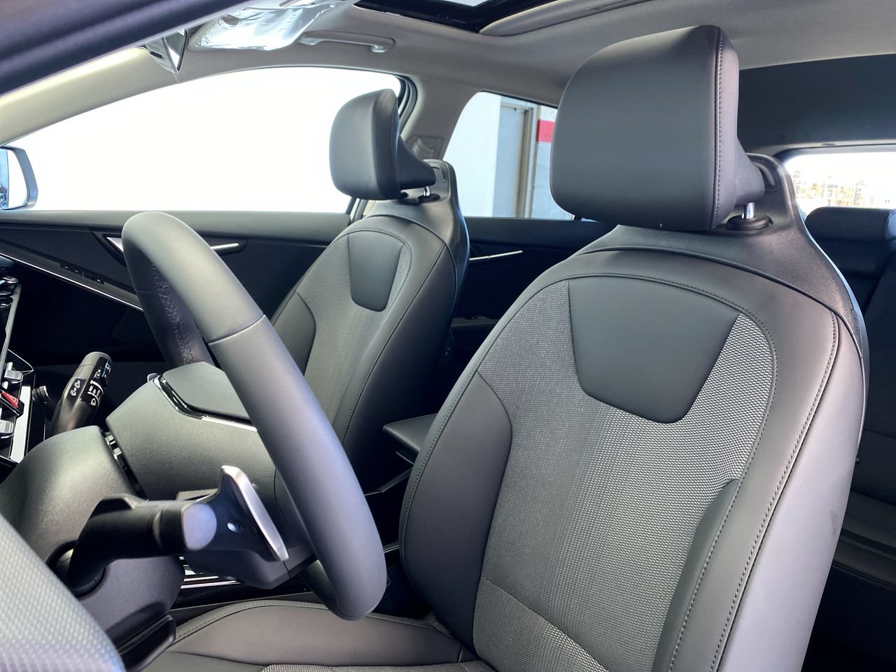 New 2026 Kia Niro EX w/ EX Premium Package FWD image 20