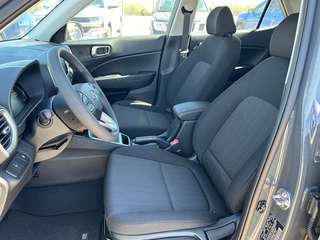 New 2026 Hyundai Venue SE image 22