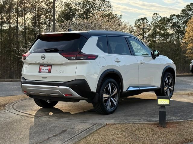 Used 2022 Nissan Rogue Platinum w/ Head-Up Display Package image 7