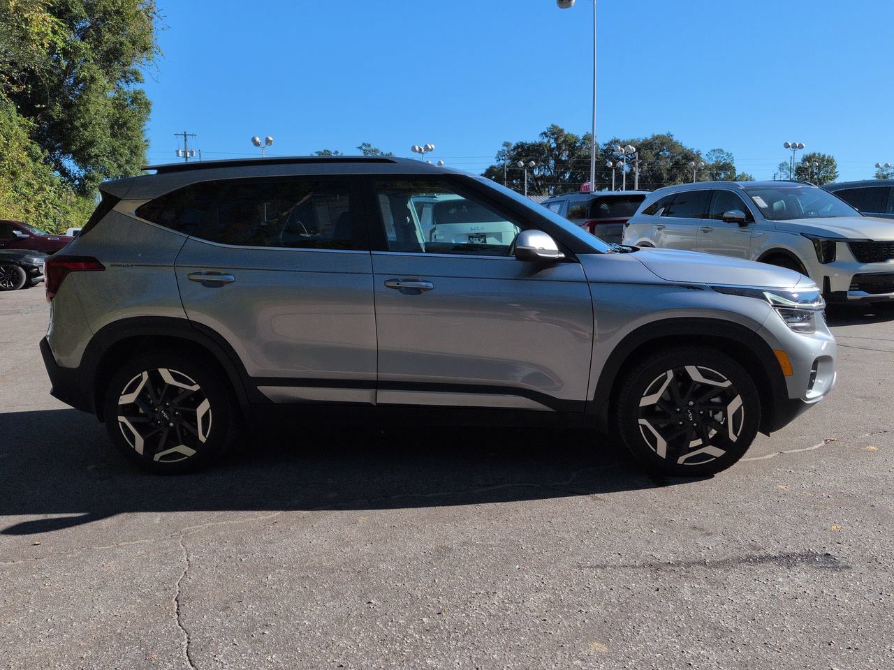 Used 2024 Kia Seltos SX AWD/4WD image 4