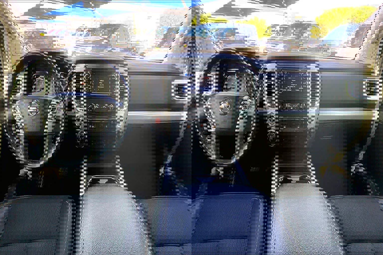 Used 2018 Nissan Titan PRO-4X w/ Pro-4x Utility Package image 16