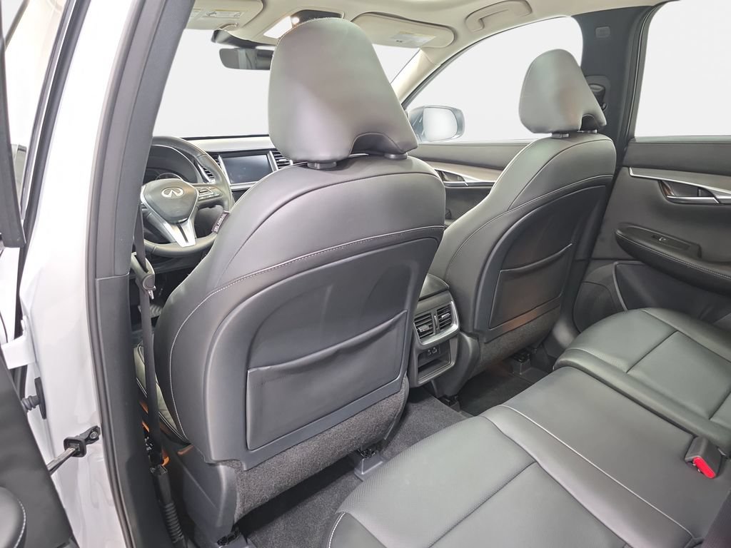 Certified 2023 INFINITI QX50 Luxe w/ Cargo Package AWD/4WD image 10