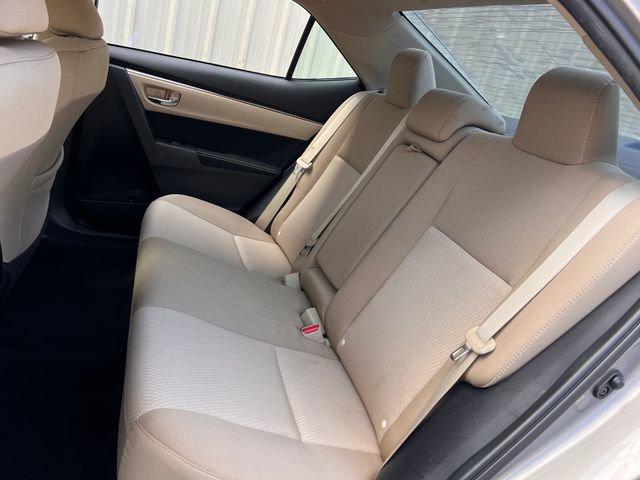 Used 2015 Toyota Corolla LE image 18