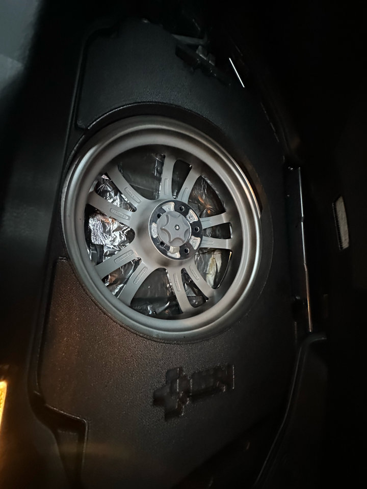 Used 2015 Nissan 370Z Coupe image 39