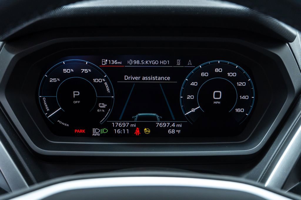 Used 2023 Audi Q4 e-tron Prestige image 15