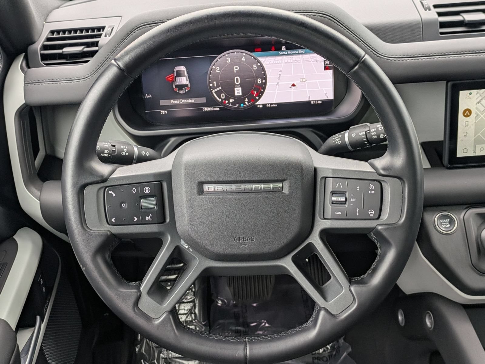 Used 2024 Land Rover Defender 110 SE AWD/4WD image 17