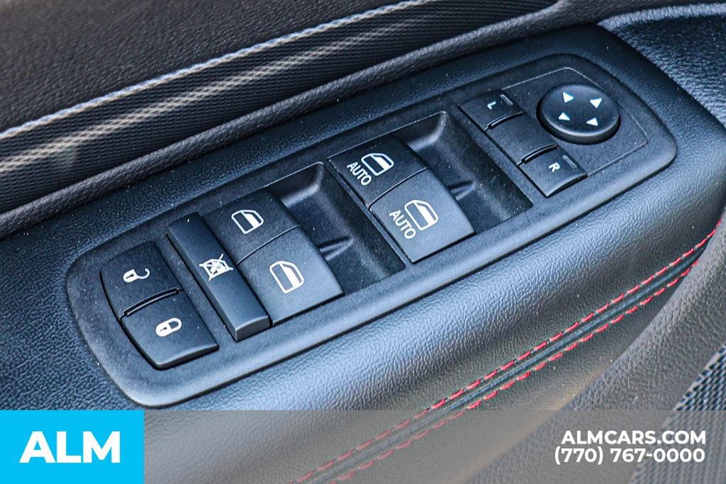 Used 2025 Dodge Durango GT RWD image 46