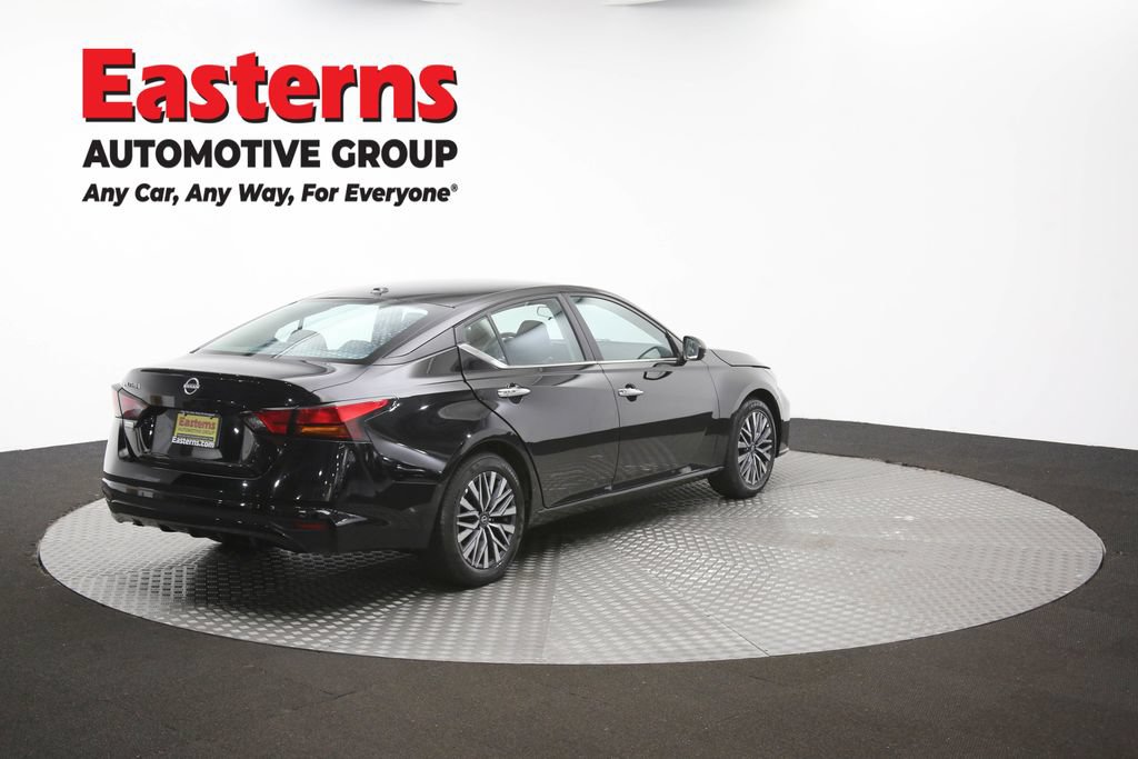 Used 2025 Nissan Altima 2.5 SV FWD image 38