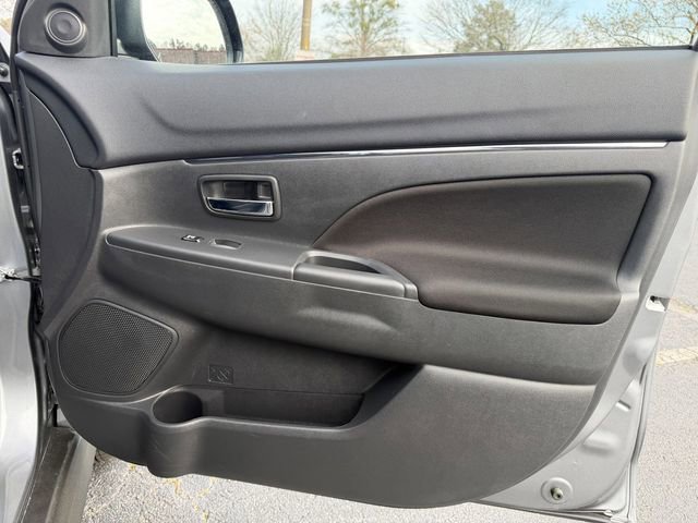 Used 2025 Mitsubishi Outlander Sport AWD image 32