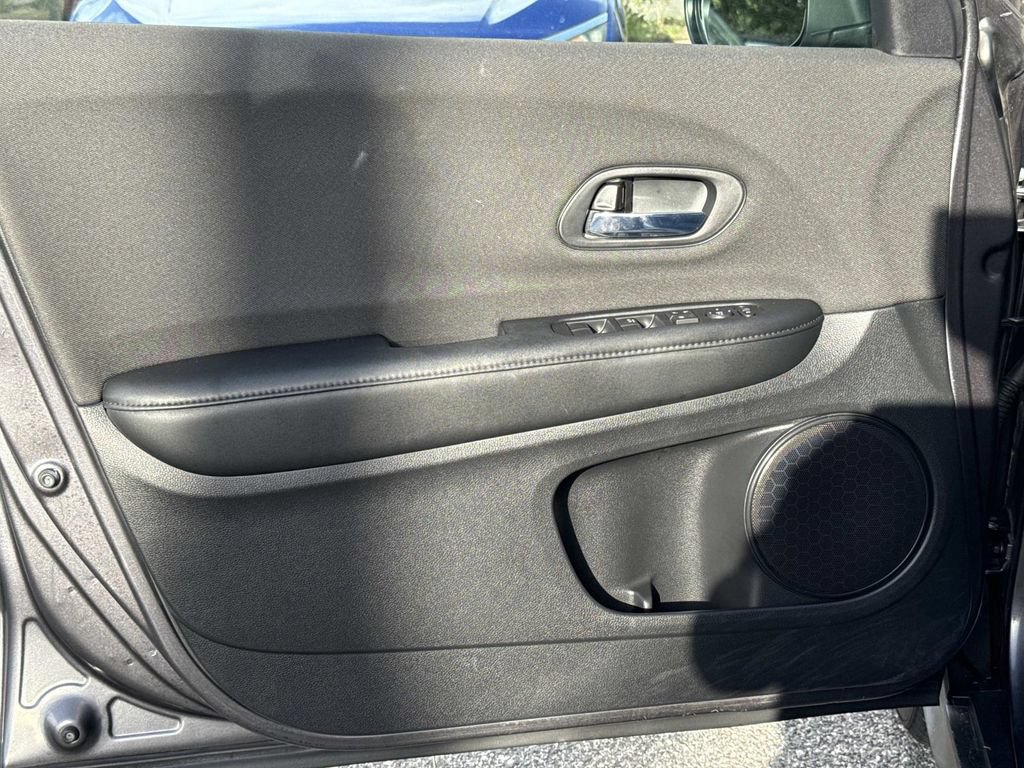Used 2020 Honda HR-V LX image 21