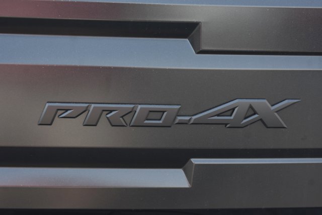 New 2026 Nissan Frontier PRO-4X w/ Pro-4x Convenience Package image 7