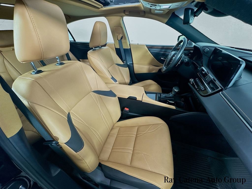 Certified 2024 Lexus ES 300h w/ Luxury Package FWD image 29