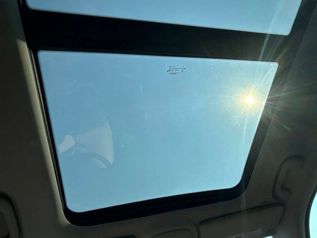 Used 2018 Jeep Compass Limited FWD image 24