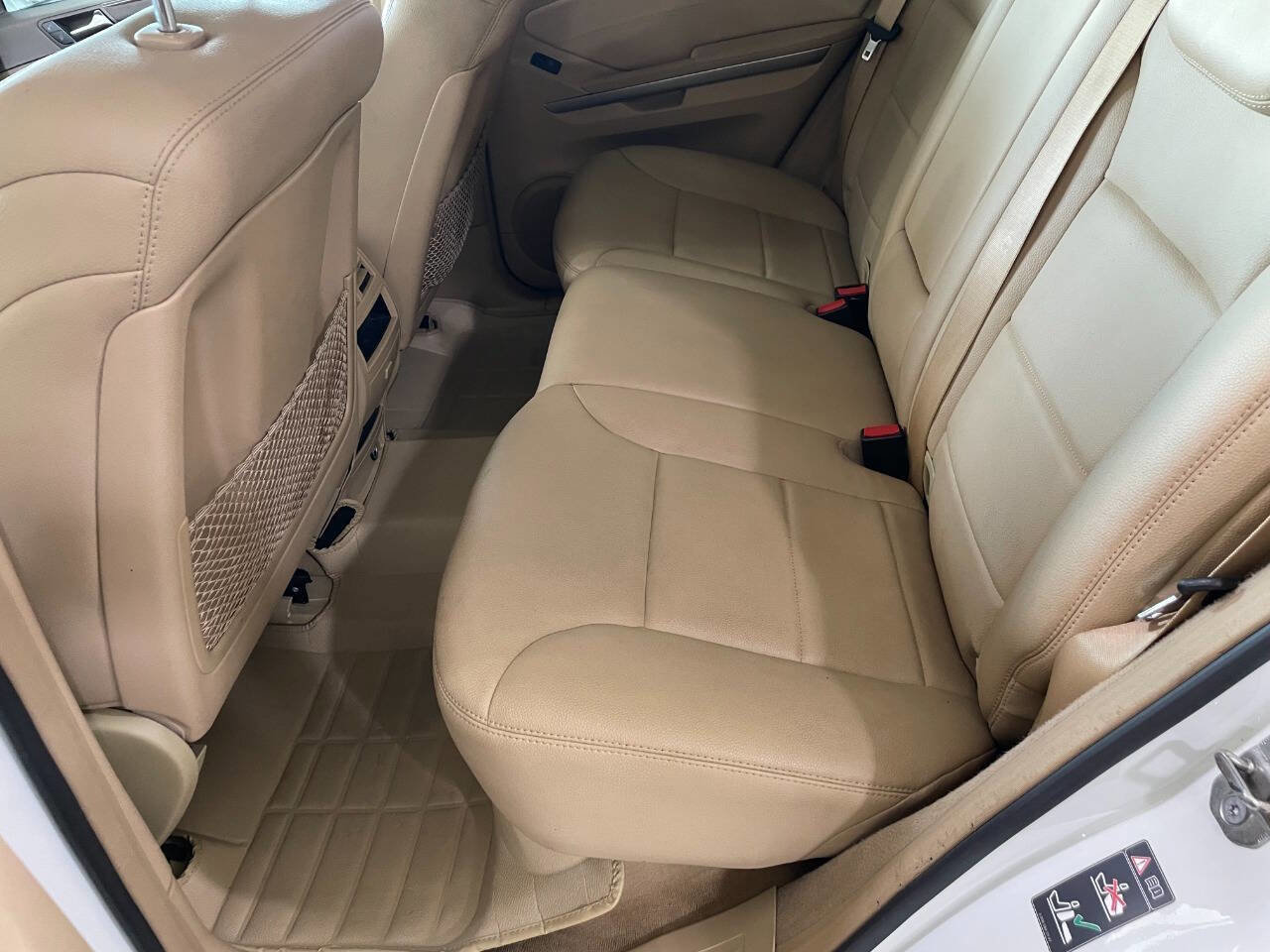 Used 2010 Mercedes-Benz ML 350 BlueTEC 4MATIC image 21