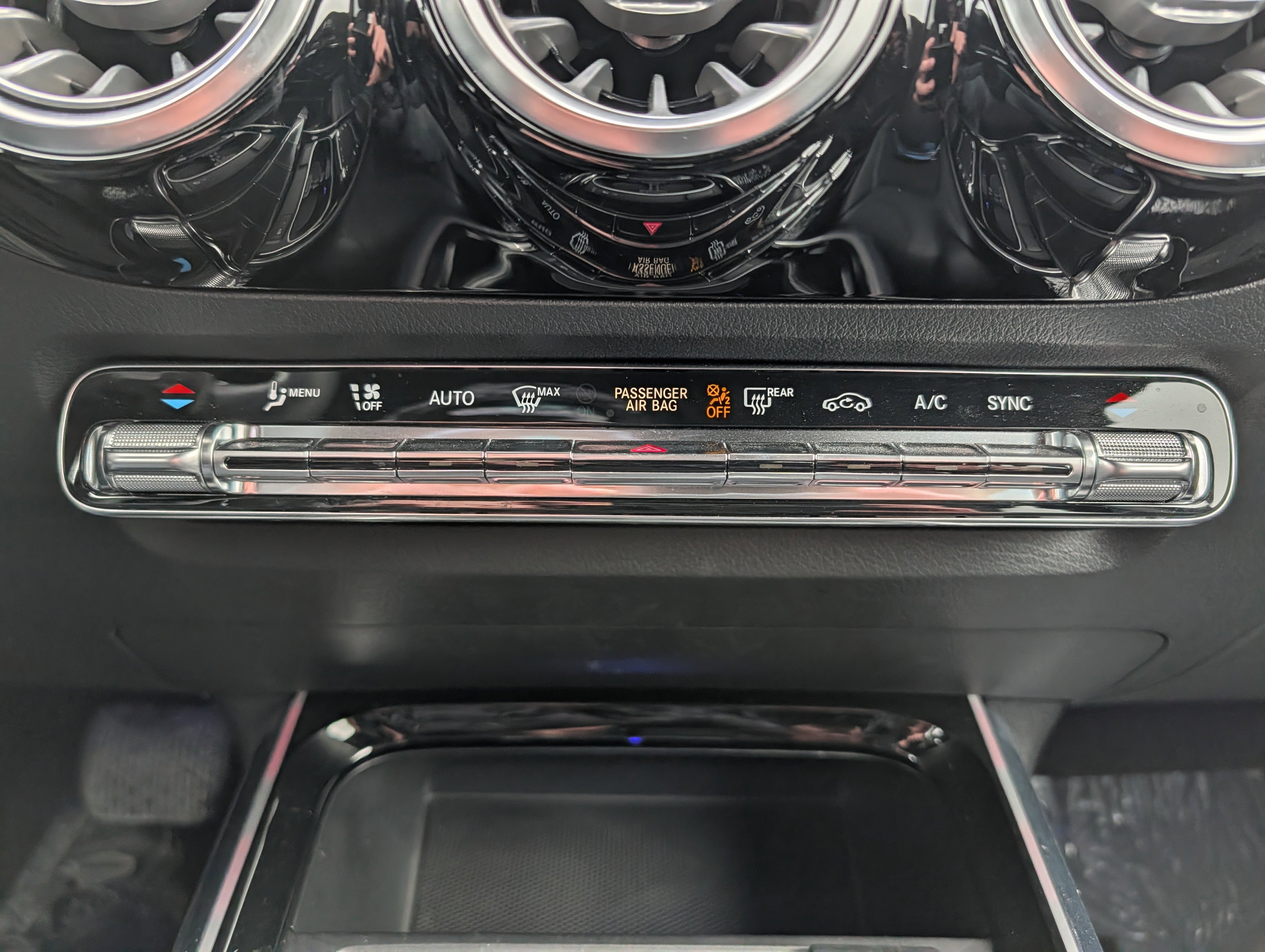 Used 2021 Mercedes-Benz GLA 250 4MATIC image 23