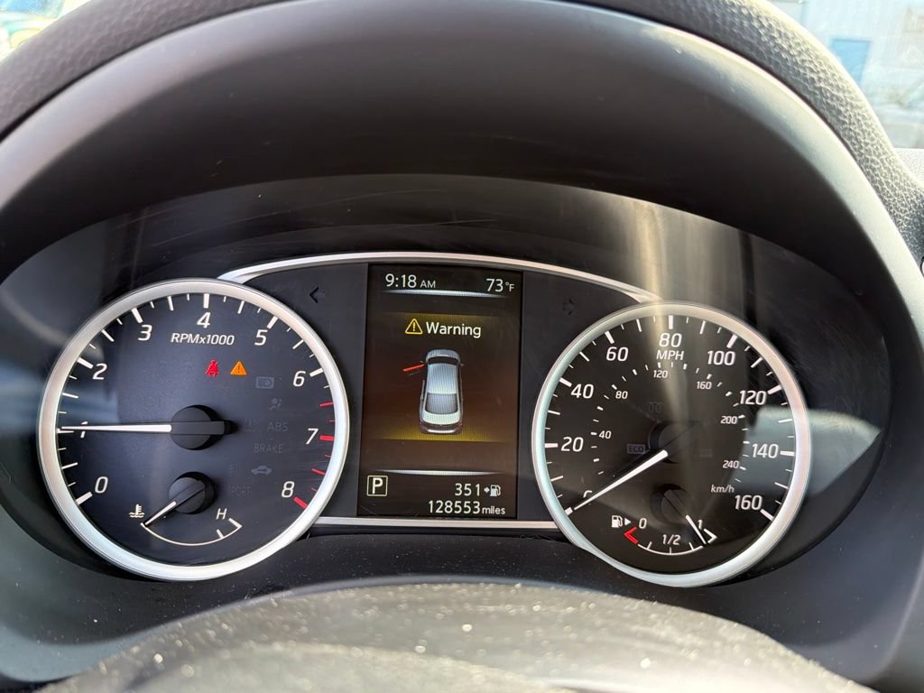 Used 2017 Nissan Sentra SV w/ Style Package FWD image 10