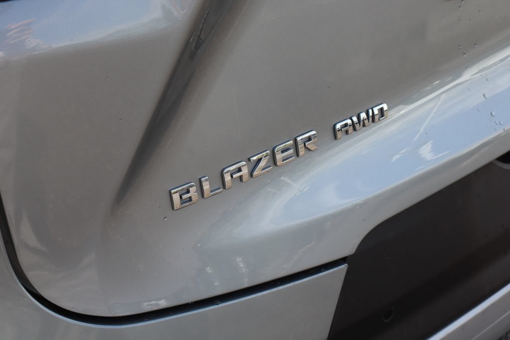Used 2025 Chevrolet Blazer LT w/ Convenience Package AWD/4WD image 29