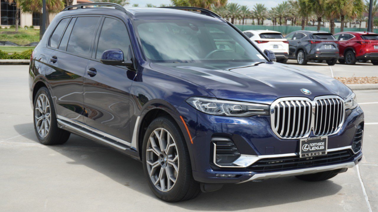 Used 2021 BMW X7 xDrive40i w/ Executive Package AWD/4WD image 3