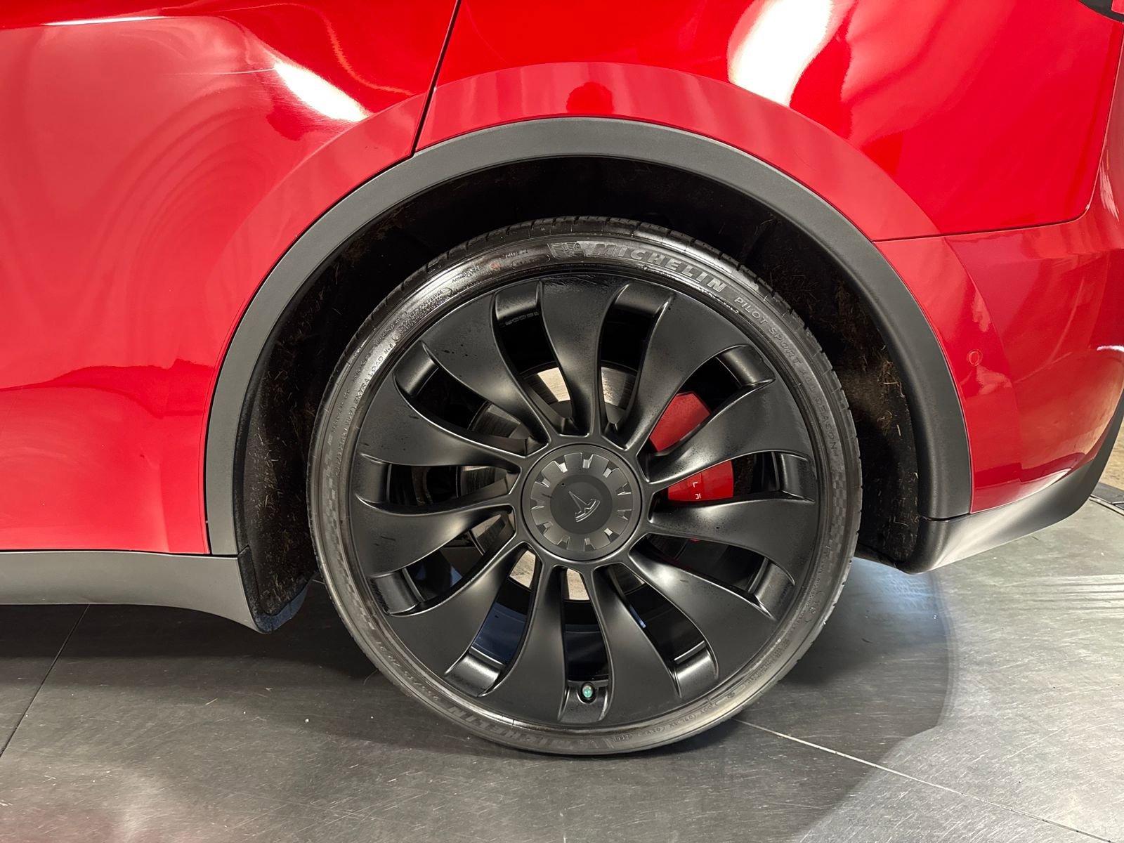 Used 2022 Tesla Model Y Performance image 11