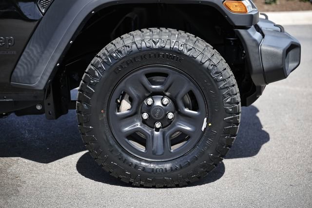 Used 2024 Jeep Wrangler Sport image 9