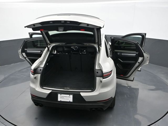 Certified 2022 Porsche Cayenne S image 28