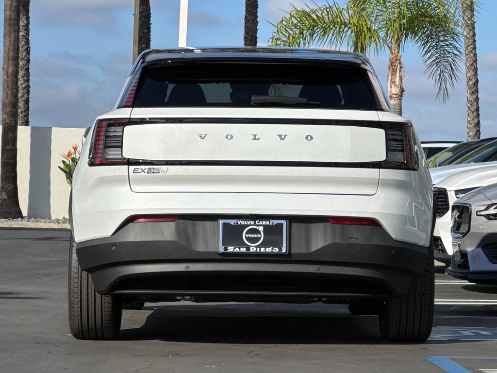 New 2026 Volvo EX30 Plus w/ Climate Package AWD/4WD image 4