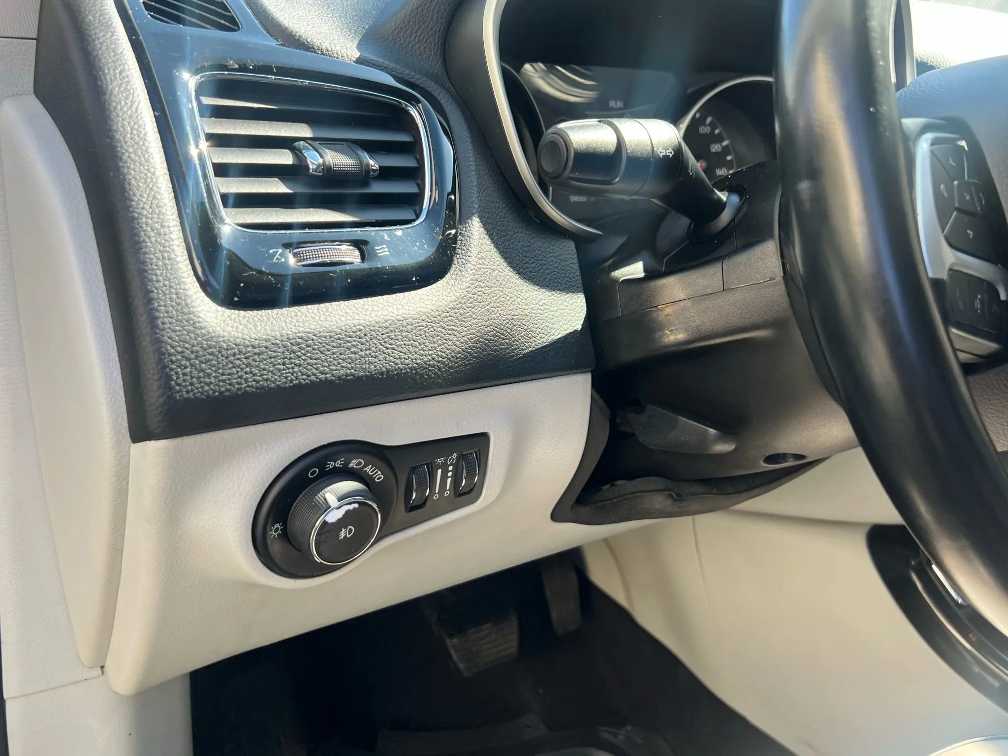 Used 2020 Jeep Compass Limited image 25