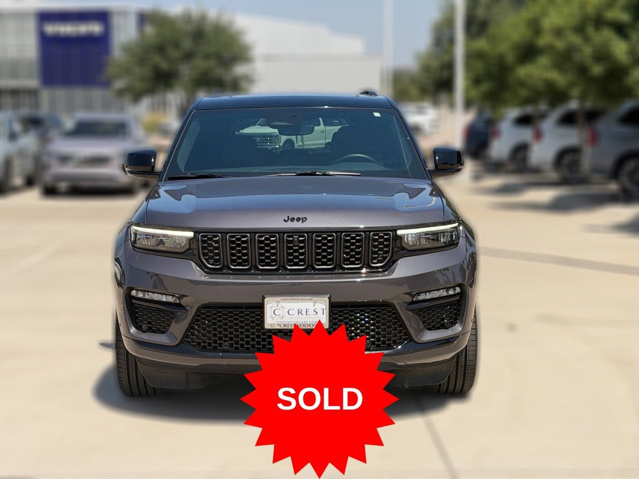 Used 2025 Jeep Grand Cherokee Summit w/ Obsidian Package AWD/4WD image 4