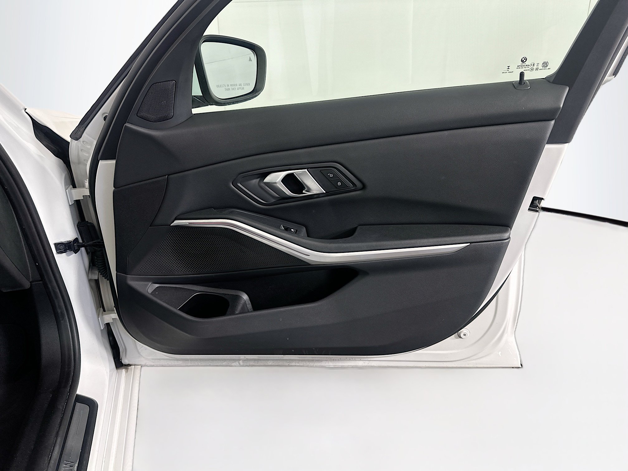 Used 2025 BMW 330i Sedan RWD image 33