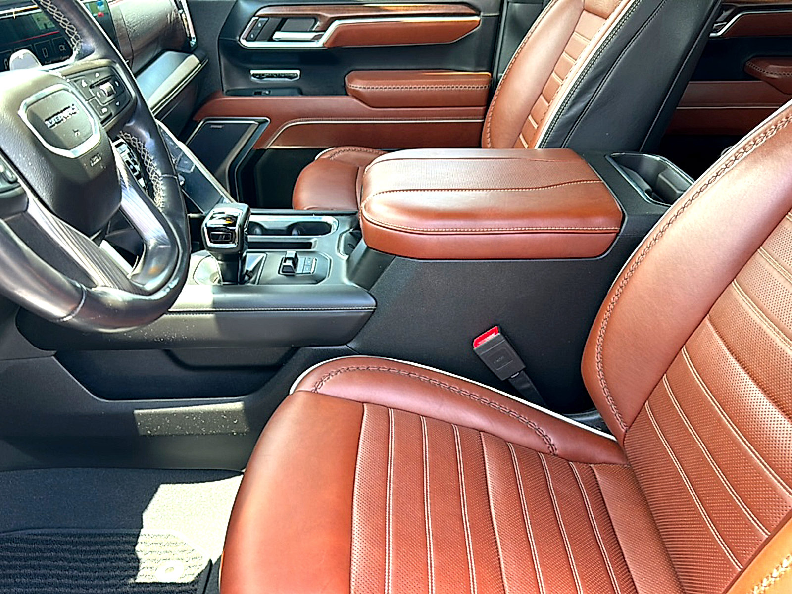 Used 2023 GMC Sierra 1500 Denali Ultimate AWD/4WD image 13