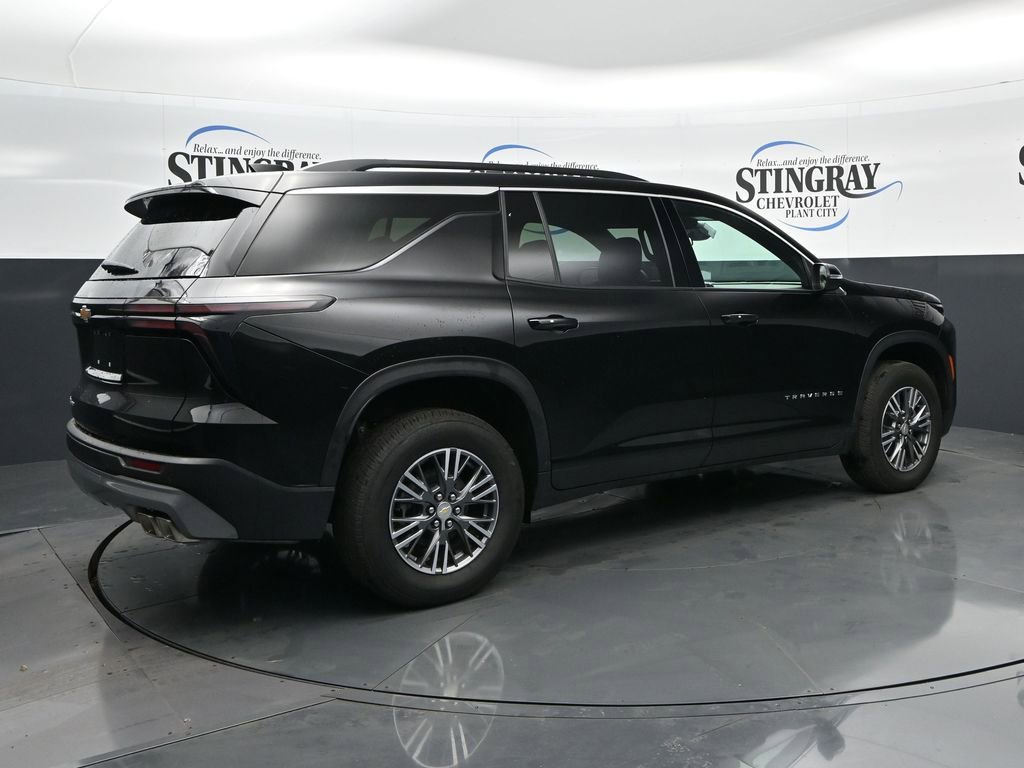 Used 2026 Chevrolet Traverse LT AWD/4WD image 7