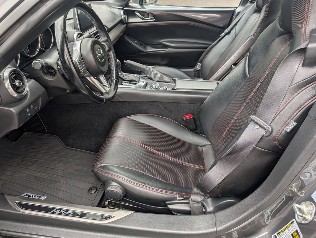 Used 2017 MAZDA MX-5 Miata RF Grand Touring RWD image 11