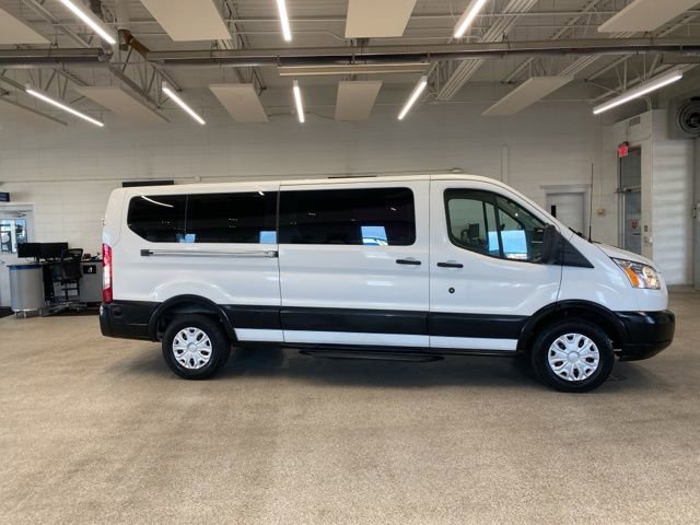 Used 2019 Ford Transit 350 XLT RWD image 4