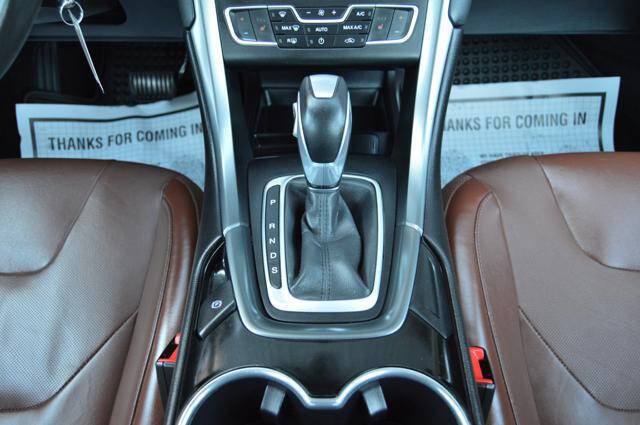 Used 2016 Ford Fusion SE w/ Equipment Group 202A image 23