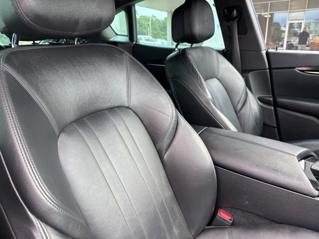 Used 2018 Maserati Levante image 25