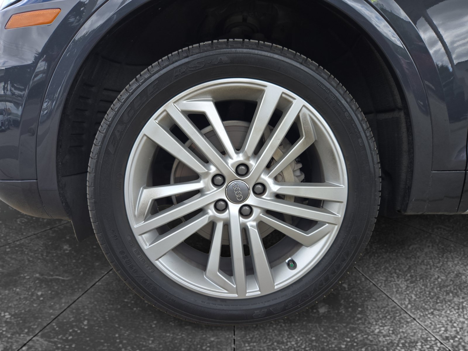 Used 2018 Audi Q5 Prestige w/ Prestige Package AWD/4WD image 9