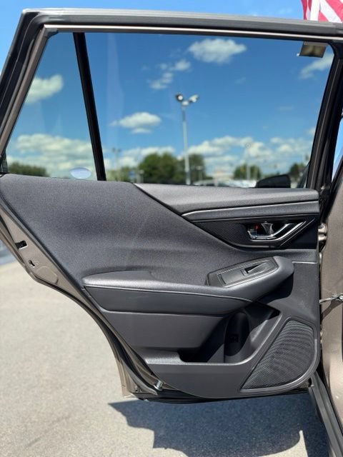 Used 2024 Subaru Outback Premium AWD/4WD image 17