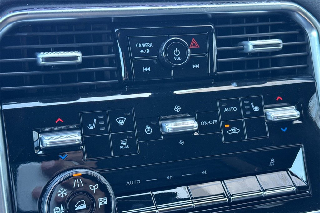 New 2025 Nissan Armada SL image 19