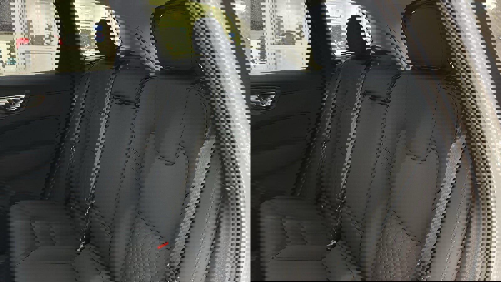 New 2026 Volvo XC60 T8 Plus w/ Protection Package Premier image 26