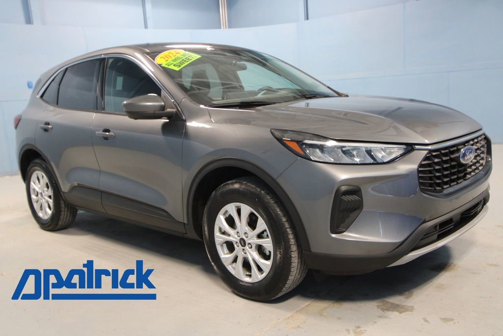 Used 2024 Ford Escape Active w/ Tech Pack #2 AWD/4WD image 1