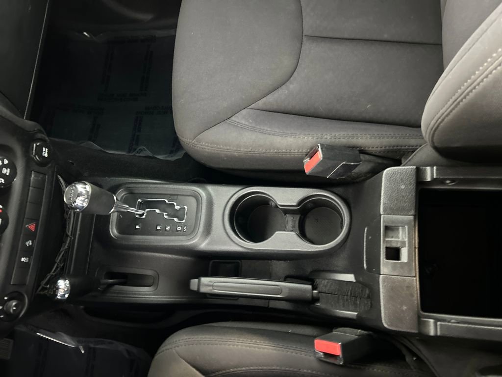 Used 2014 Jeep Wrangler Unlimited Sport w/ Quick Order Package 24S AWD/4WD image 15