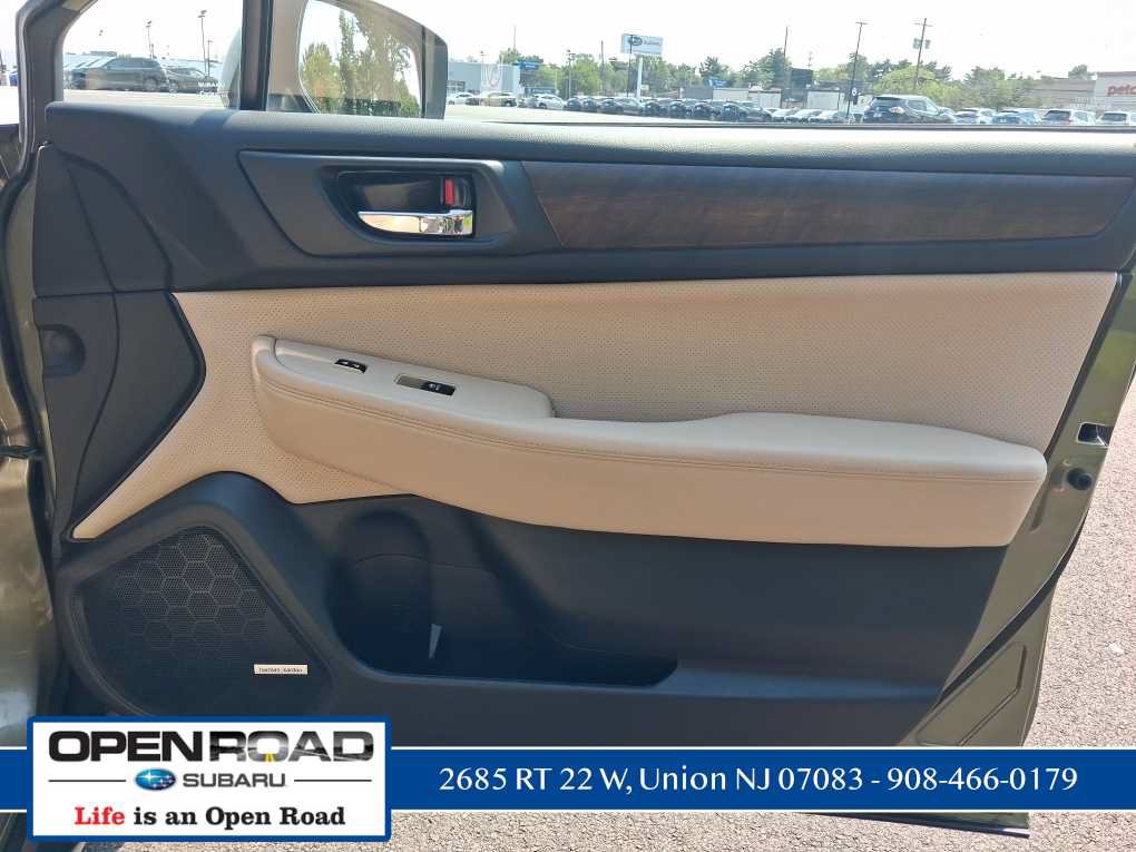 Used 2017 Subaru Outback 2.5i Limited AWD/4WD image 14