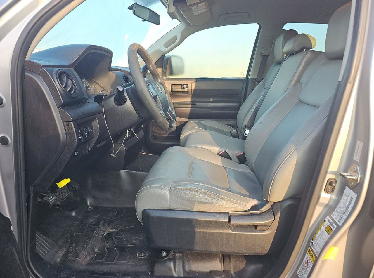 Used 2014 Toyota Tundra SR RWD image 8