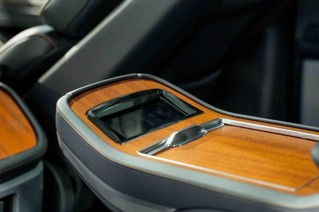 Used 2025 Lincoln Navigator Black Label image 29