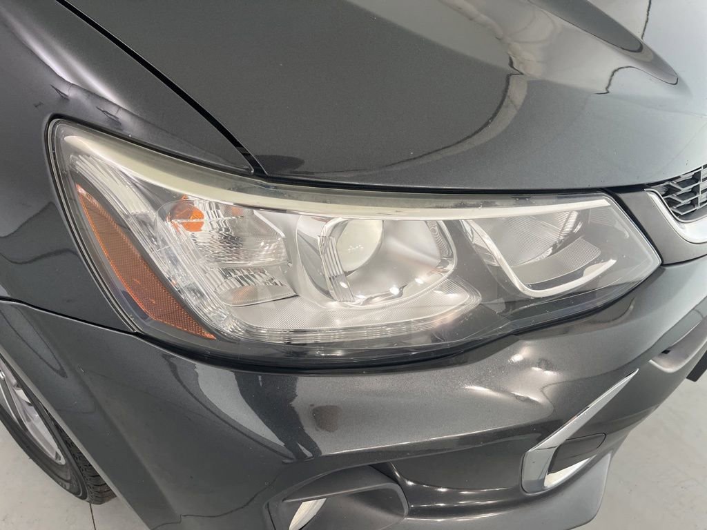 Used 2019 Chevrolet Sonic LT w/ Convenience Package FWD image 33