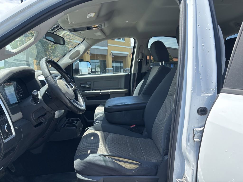 Used 2011 RAM 1500 Classic SLT w/ Luxury Group AWD/4WD image 10